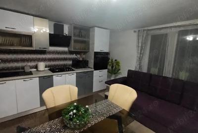 Casă cu 4 camere cu Teren 2500 Mp în Central - 9