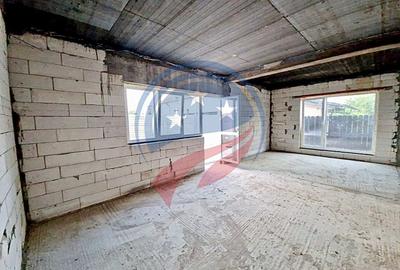 Casă individuală cu 5 camere cu Teren 250 Mp în Malu Mare - 2