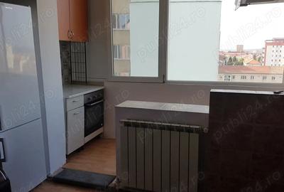 Apartament cu 3 camere semidecomandat în Central - 3