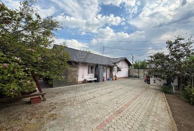 Casă individuală cu 8 camere cu Canalizare în Podenii Noi - 3