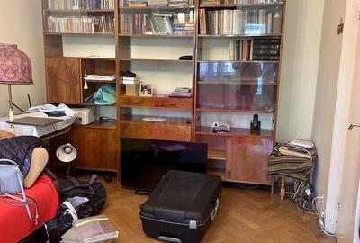 Apartament cu 3 camere decomandat în Berceni - 2