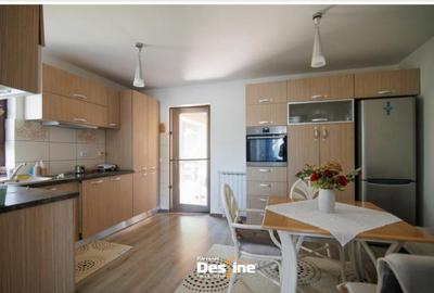 Casă cu 6 camere cu Canalizare în Miroslava - 12