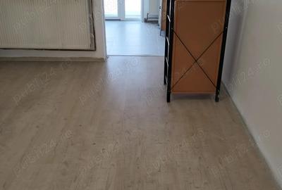 Spațiu comercial, de 50 mp, în Central - 4