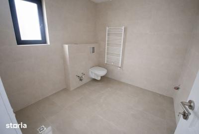 Casă cu 5 camere cu Teren 500 Mp în Podu Roș - 10
