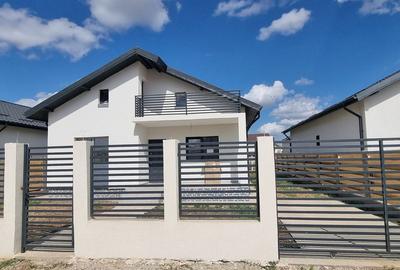 Casă cu 3 camere în Central