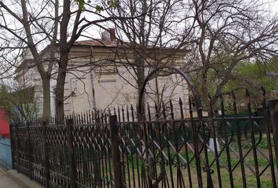 Casă cu 4 camere în Huși - 2