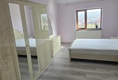Apartament cu 2 camere decomandat în Ceangăi