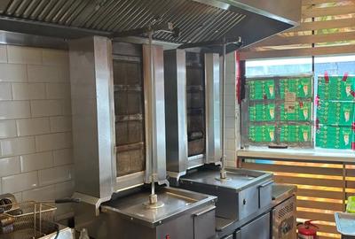 Spațiu comercial, de 118 mp, în Central - 8