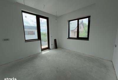 Casă cu 5 camere cu Teren 500 Mp în Central - 4