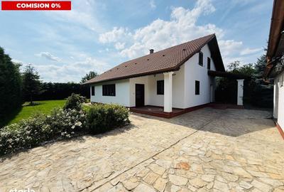 Casă cu 4 camere în Sânmihaiu Român