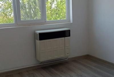Garsonieră decomandată în Exterior Vest