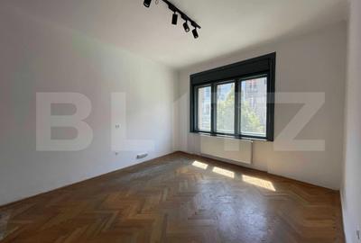 Apartament cu 4 camere decomandat în Central - 3
