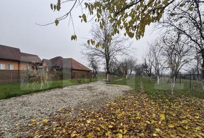 Teren de 1300 mp, în Preajba - 7