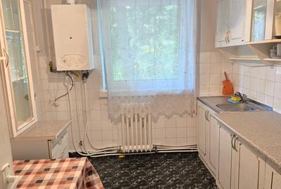 Apartament cu 3 camere decomandat în Progresul - 7