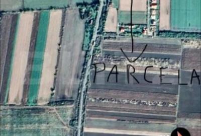 Teren de 4200 mp, în Central