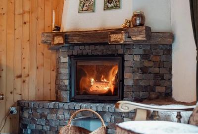 Casă cu 4 camere cu Teren 8000 Mp în Izvoare - 4