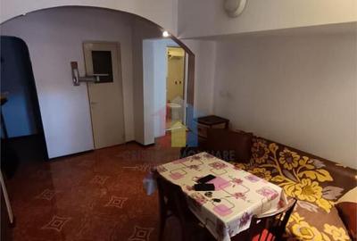 SUPER PRET! Ap 3 camere, Decomandat, zona Vidin Etaj 4/5, 70 - 10