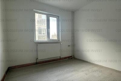 Tractorul - Apartament 2 camere, semidecomandat, etaj 3/4, balcon! - 3