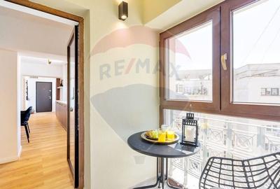 Apartament cu 3 camere semidecomandat, mobilat în P-ța Unirii - 14