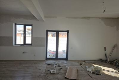 Casă individuală cu 4 camere cu Teren 400 Mp în Clinceni - 11