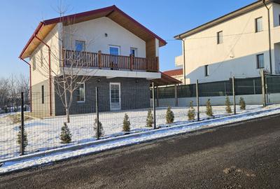 Casă cu 4 camere în Vulturi - 5
