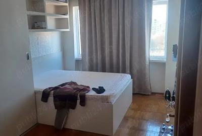 Apartament 3 camere de vanzare , M14 , Neajlov , et. 7 , 69.800 euro neg. - 3