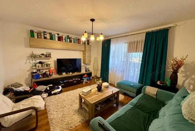 Apartament cu 3 camere decomandat în 7 Noiembrie