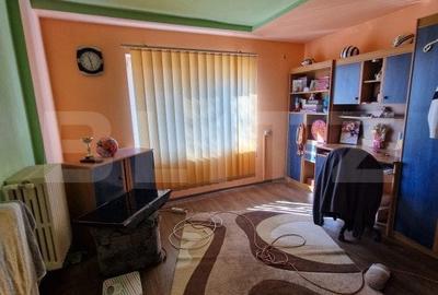Casa de vanzare, cu 3 camere, 100 mp, zona Saulesti - 2