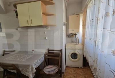 Apartament cu 3 camere semidecomandat în Micro 16 - 2