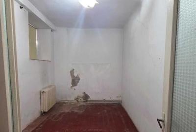 Apartament 4 camere de vanzare Piata Ovidiu - 3