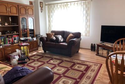 Apt. 4 camere, dec. Exercitiu, centrala, balcon, lux, bloc fond nou. - 1