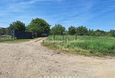 Teren de 1000 mp, în Km 5