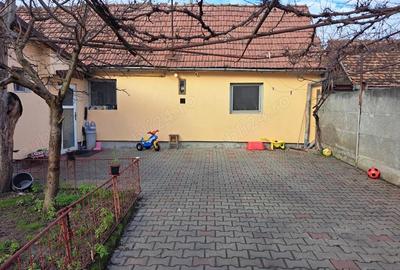 Casă cu Teren 200 Mp în Lupeni - 7