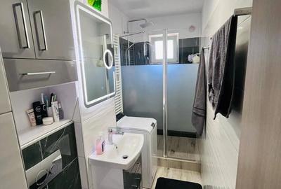 Apartament cu 2 camere de vanzare - Zona 14 Mai - 6