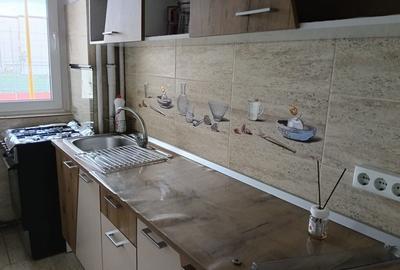 Apartament cu 2 camere semidecomandat în Florilor - 1