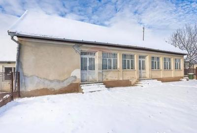 Casă cu 5 camere cu Teren 1620 Mp în Central - 15