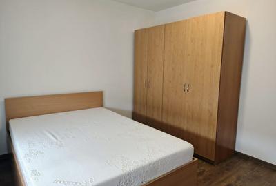Apartament cu 2 camere decomandat, mobilat în Nufărul