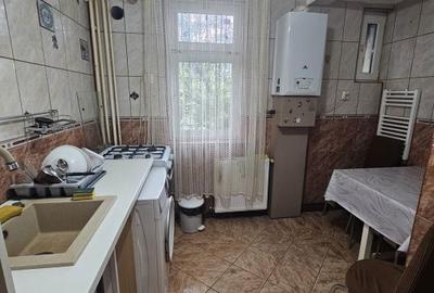 Apartament cu 3 camere decomandat în Calea București - 5