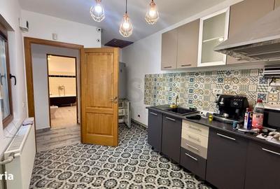 Casă cu 3 camere cu Canalizare în Plevnei