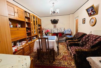 Apartament cu 2 camere decomandat în Micro 18 - 2