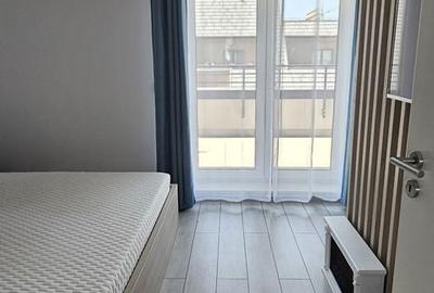 Apartament cu 3 camere în Tractorul - 11