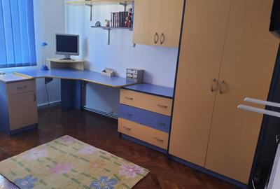 Apartament cu 4 camere decomandat în Central - 6