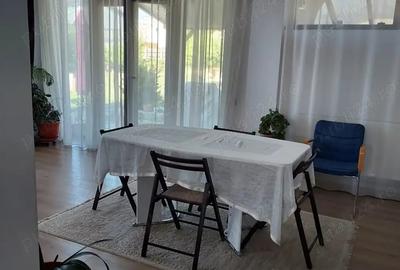 Casă cu 4 camere cu Teren 1200 Mp în Km 5 - 10