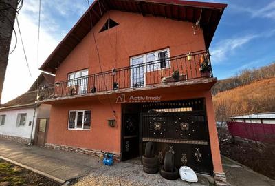 Casă cu 8 camere cu Teren 454 Mp în Central - 6