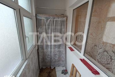 Apartament cu 3 camere semidecomandat în Ampoi 1 - 16