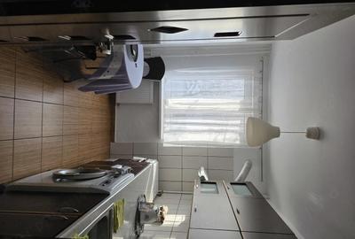 Apartament cu 2 camere semidecomandat în Pajura