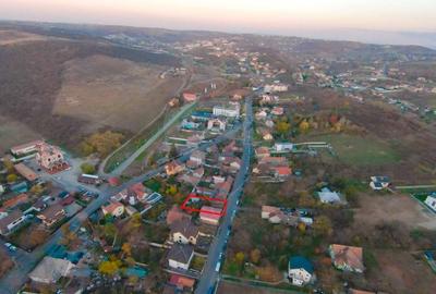 Casă individuală cu 3 camere cu Canalizare în Central - 4