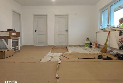 Casă cu 4 camere cu Teren 350 Mp în Joița - 4