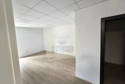 Spatiu comercial 52 mp cu 2 locuri de parcare in zona Turnisor - 2