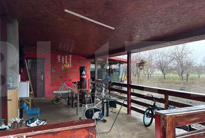 Casă cu 3 camere cu Teren 1400 Mp în Iratoșu - 2